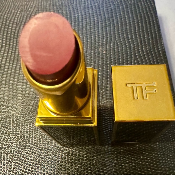 🆕 NIB Tom Ford Lipstick 19 Stiletto .11 oz - Picture 12 of 12